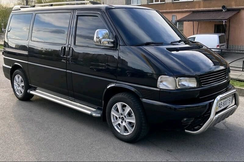 Продам Volkswagen T4 (Transporter) пасс. 2002 года в Киеве