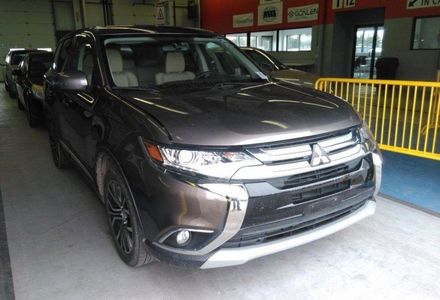 Продам Mitsubishi Outlander 2017 года в Киеве