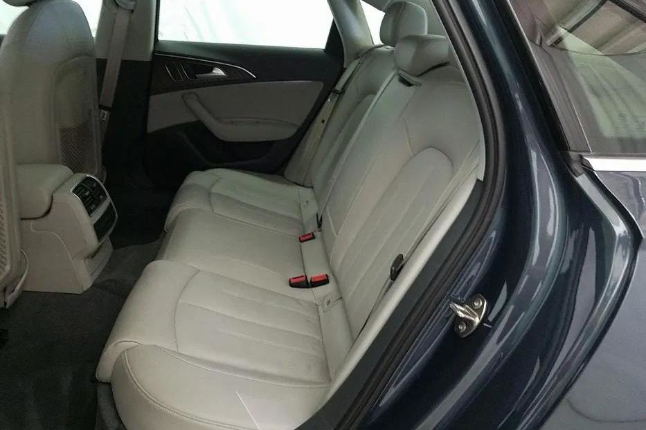 Продам Audi A6 2017 года в Киеве