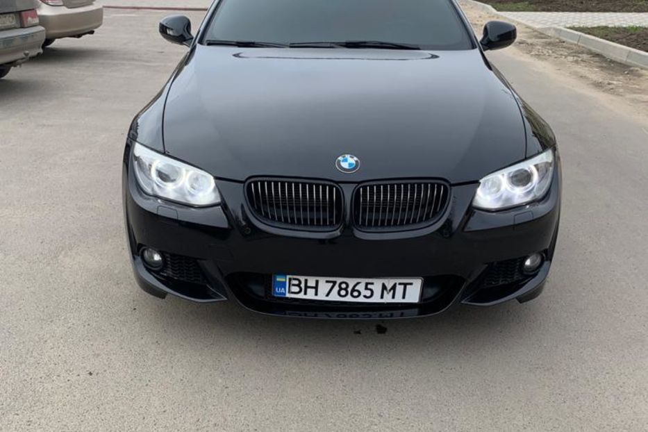 Продам BMW 335 Cabriolet  2013 года в Одессе