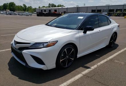 Продам Toyota Camry 2019 года в Киеве