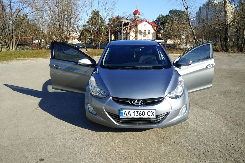 Продам Hyundai Elantra MD 2012 года в Киеве