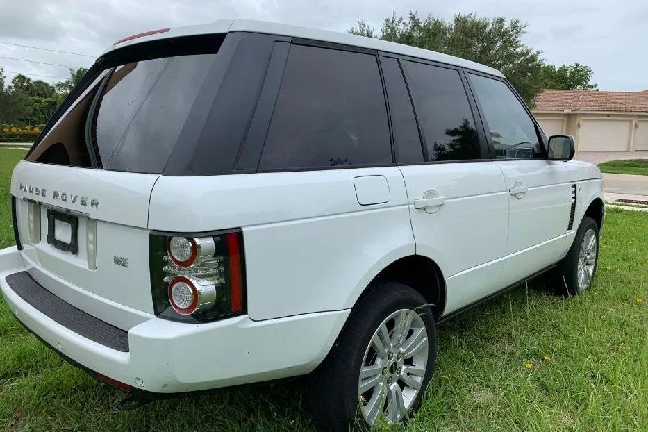 Продам Land Rover Range Rover 2011 года в Киеве