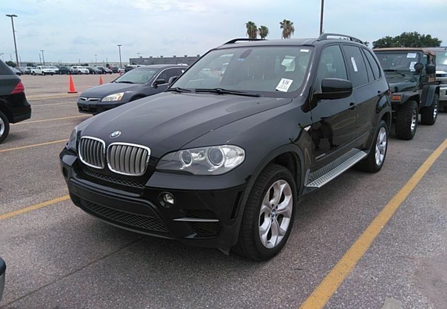 Продам BMW X5 2013 года в Киеве