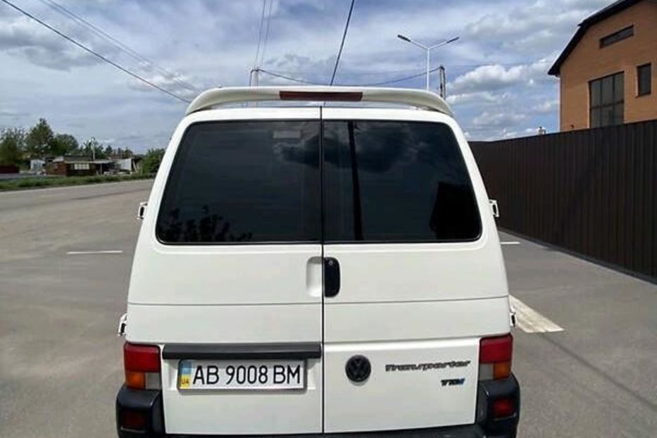 Продам Volkswagen T4 (Transporter) пасс. 2003 года в Киеве