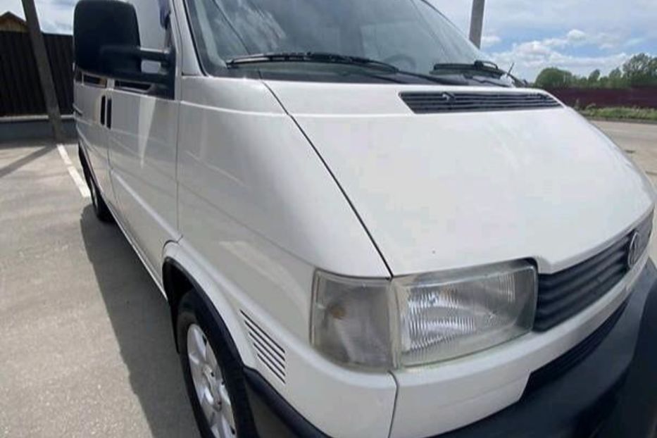 Продам Volkswagen T4 (Transporter) пасс. 2003 года в Киеве