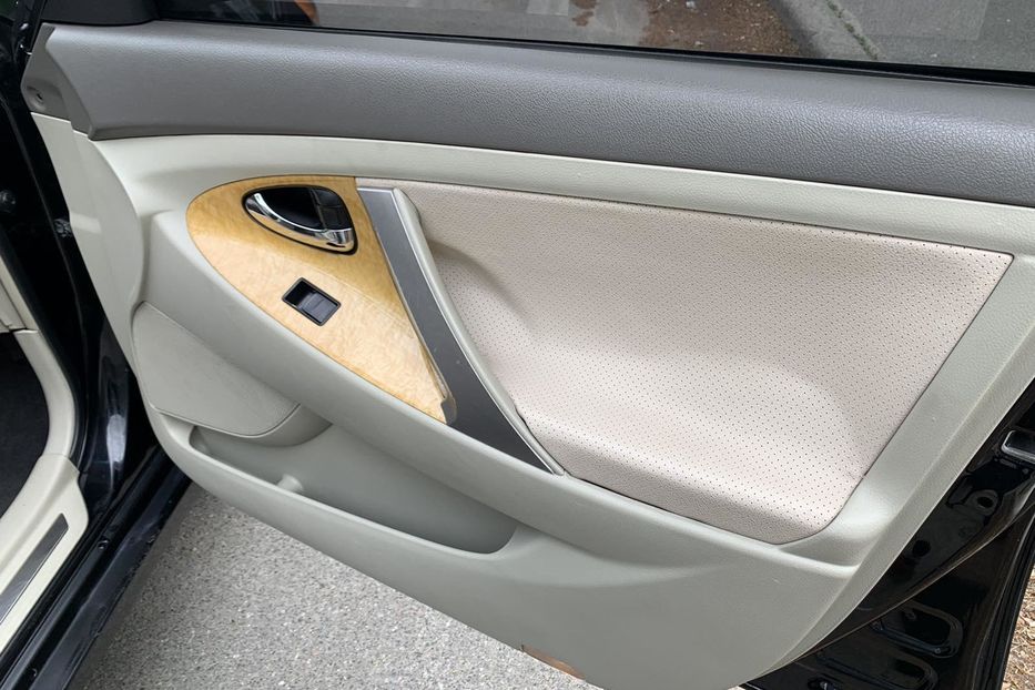 Продам Toyota Camry 2006 года в Киеве