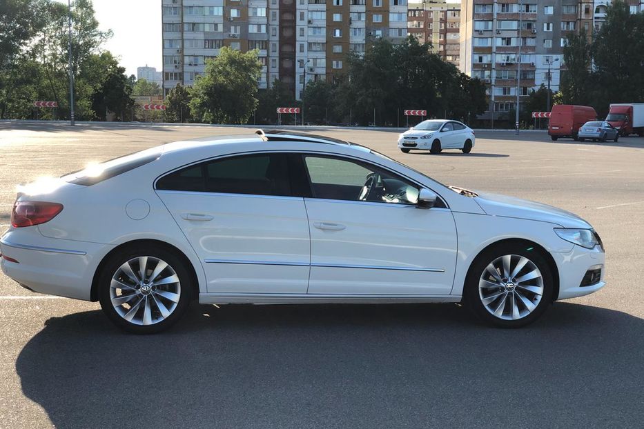 Продам Volkswagen Passat CC 2010 года в Киеве