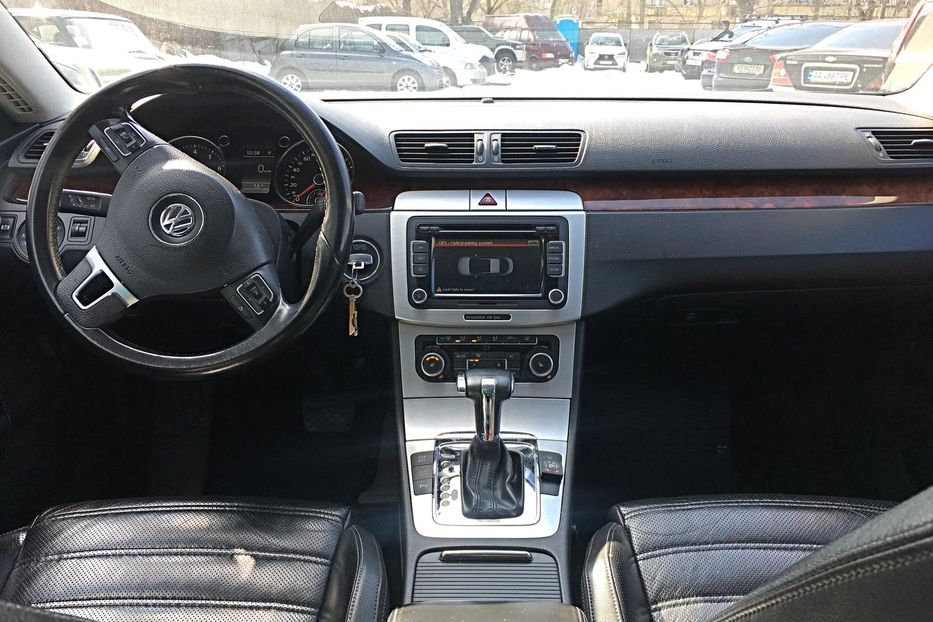 Продам Volkswagen Passat CC 2010 года в Киеве