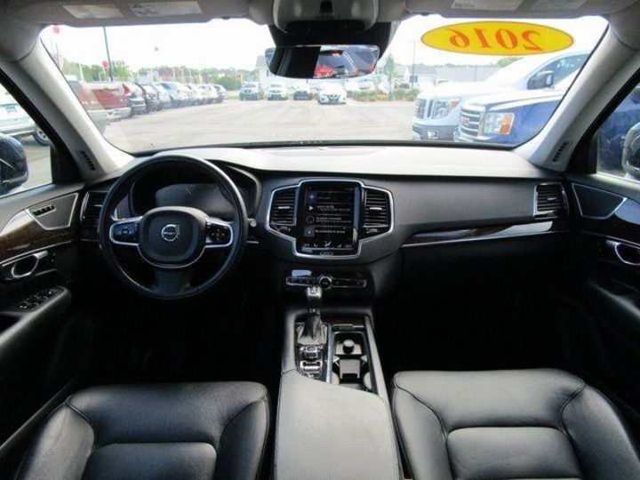 Продам Volvo XC90 2016 года в Киеве