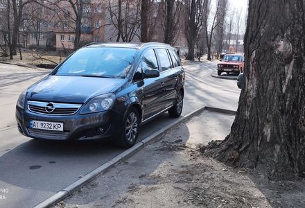 Продам Opel Zafira 125л.с. 2010 года в Киеве