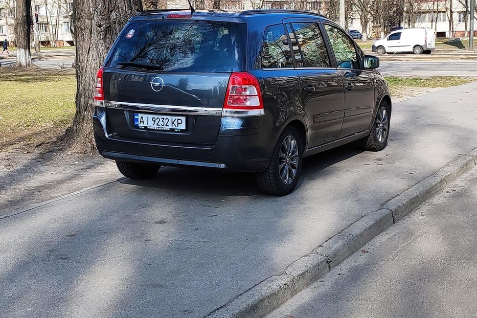 Продам Opel Zafira 125л.с. 2010 года в Киеве