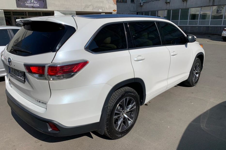 Продам Toyota Highlander XLE AWD 2016 года в Киеве