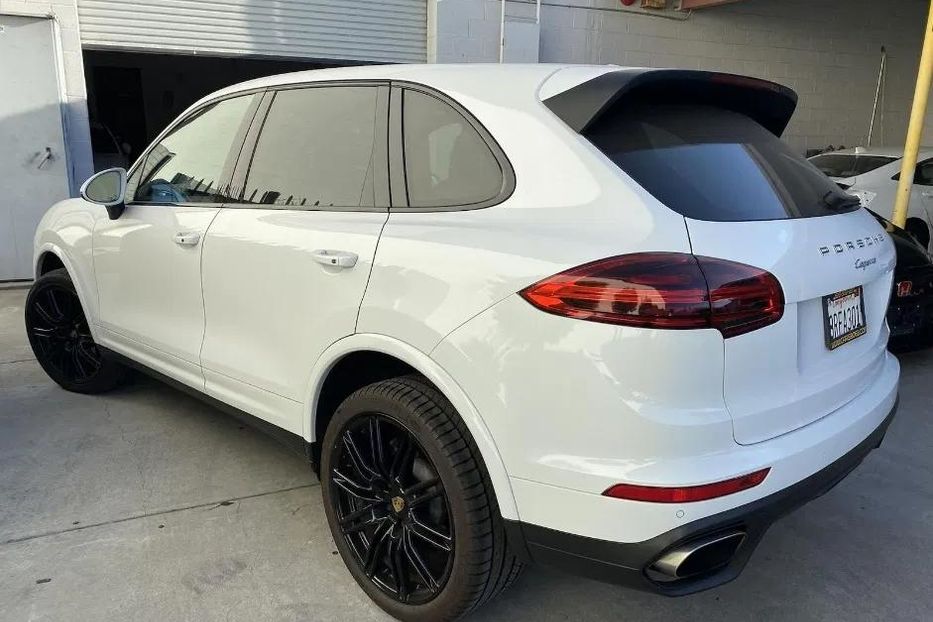 Продам Porsche Cayenne 2017 года в Киеве