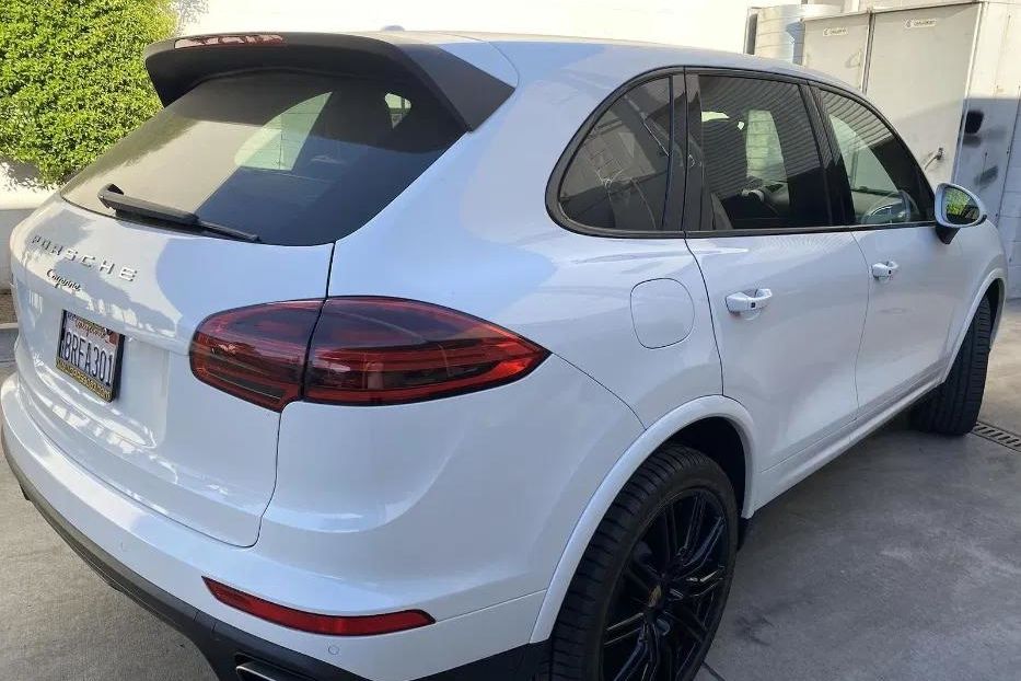 Продам Porsche Cayenne 2017 года в Киеве