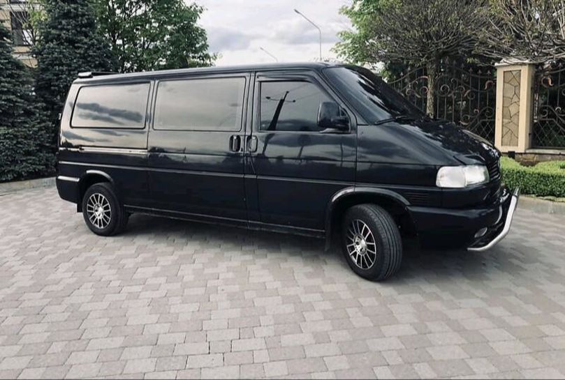 Продам Volkswagen T4 (Transporter) пасс. 2000 года в Киеве