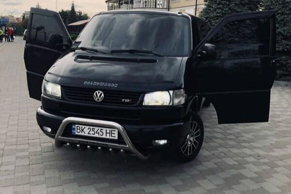 Продам Volkswagen T4 (Transporter) пасс. 2000 года в Киеве