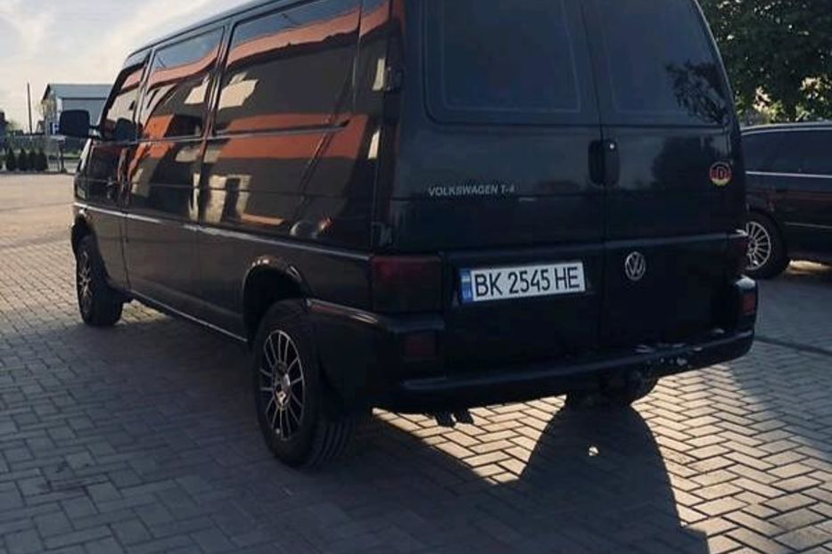 Продам Volkswagen T4 (Transporter) пасс. 2000 года в Киеве