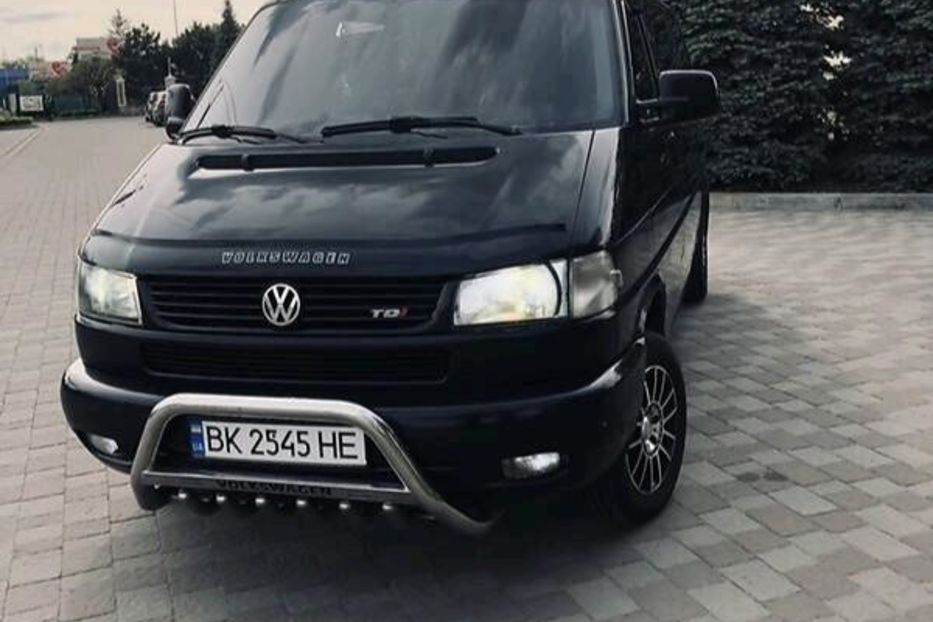 Продам Volkswagen T4 (Transporter) пасс. 2000 года в Киеве