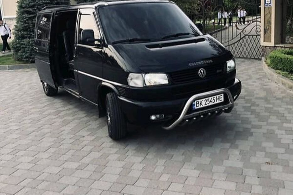 Продам Volkswagen T4 (Transporter) пасс. 2000 года в Киеве