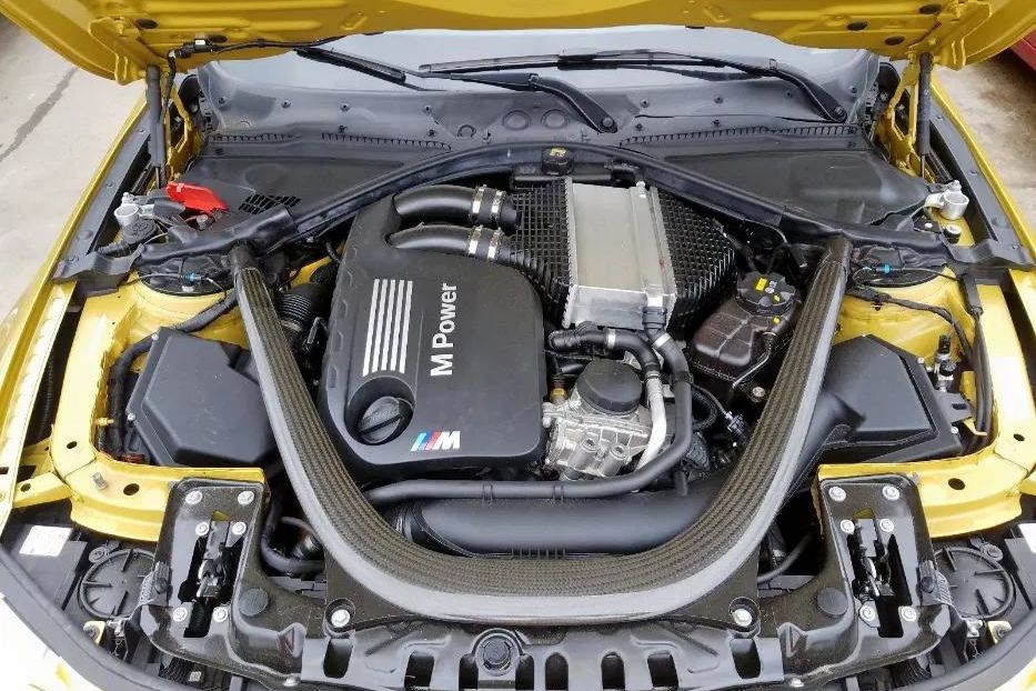 Продам BMW M4 2014 года в Киеве