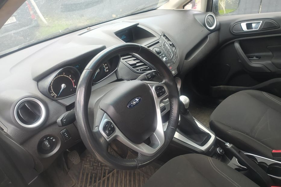Продам Ford Fiesta 2014 года в г. Смела, Черкасская область
