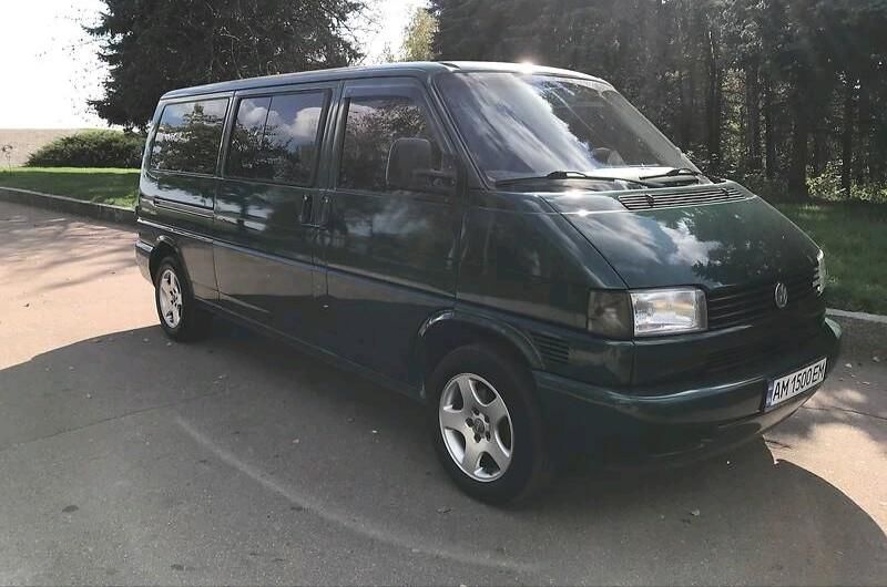 Продам Volkswagen T4 (Transporter) пасс. 2001 года в Киеве