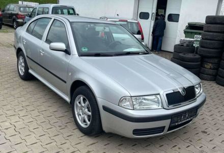 Продам Skoda Octavia Tour 2004 года в Черновцах