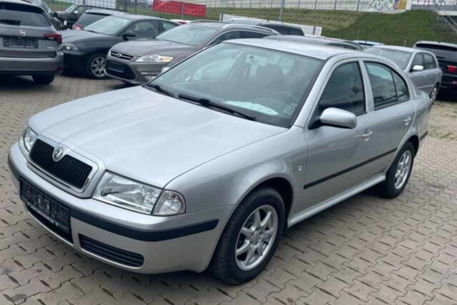 Продам Skoda Octavia Tour 2004 года в Черновцах