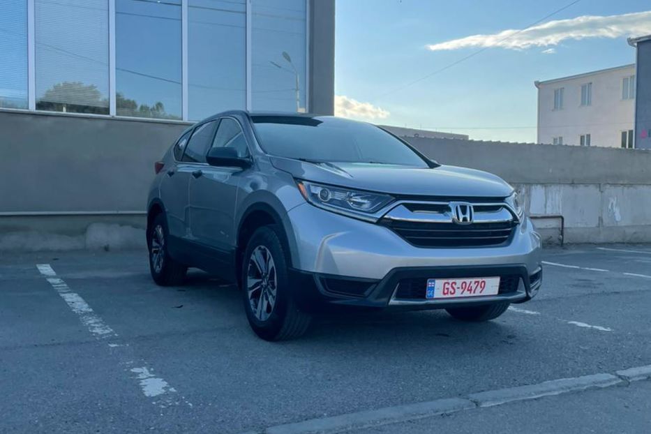 Продам Honda CR-V 2017 года в Киеве