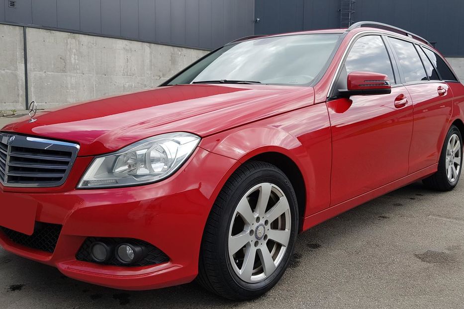 Продам Mercedes-Benz C-Class C 180 CDI 2.2 (S204) 2012 года в Киеве