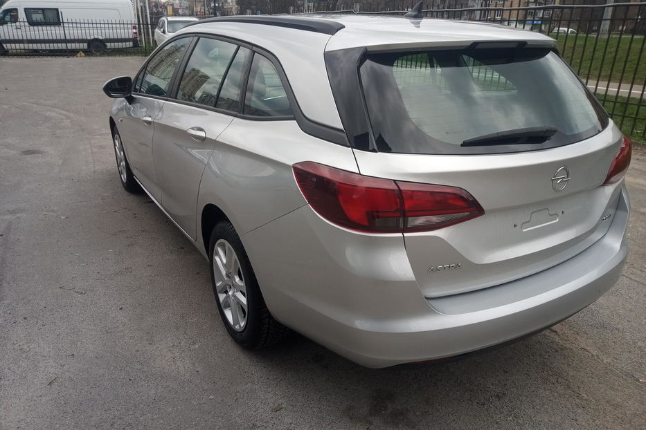 Продам Opel Astra K Opel ASTRA K 2016 1.6D 6MT 2016 года в г. Бровары, Киевская область