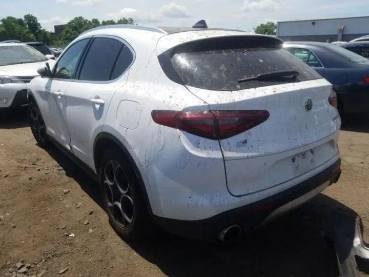 Продам Alfa Romeo Stelvio 2018 года в Киеве