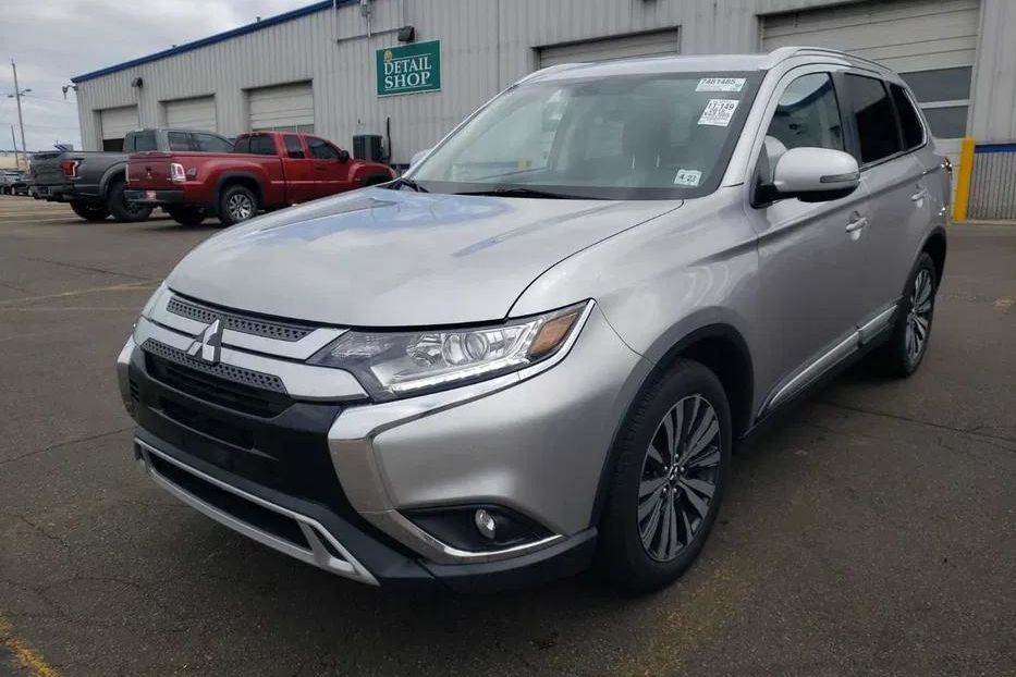 Продам Mitsubishi Outlander 2019 года в Киеве