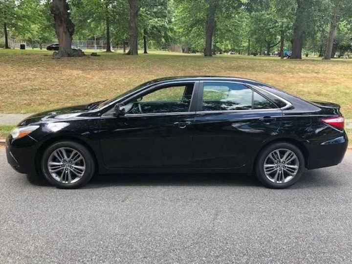 Продам Toyota Camry 2015 года в Киеве
