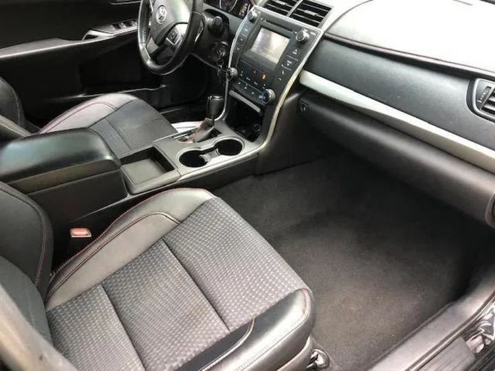 Продам Toyota Camry 2015 года в Киеве