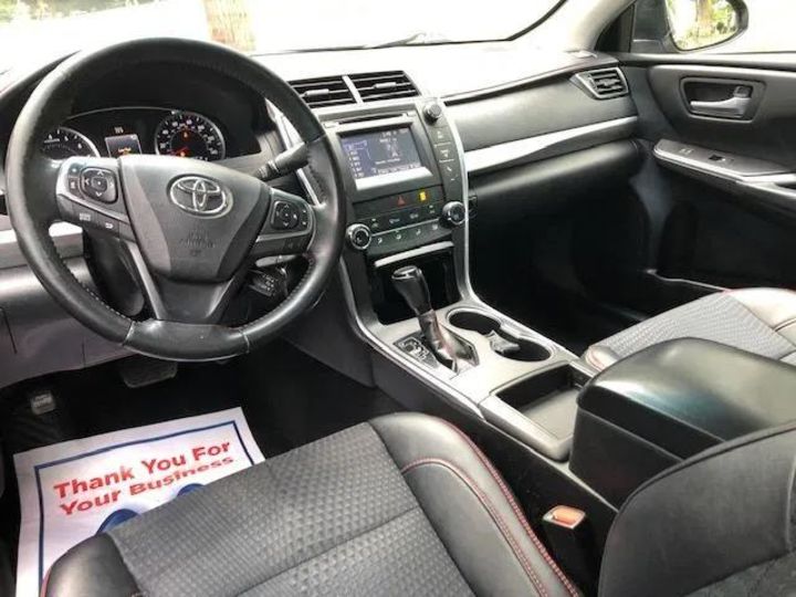 Продам Toyota Camry 2015 года в Киеве