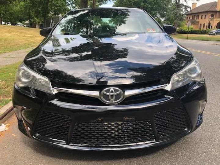 Продам Toyota Camry 2015 года в Киеве