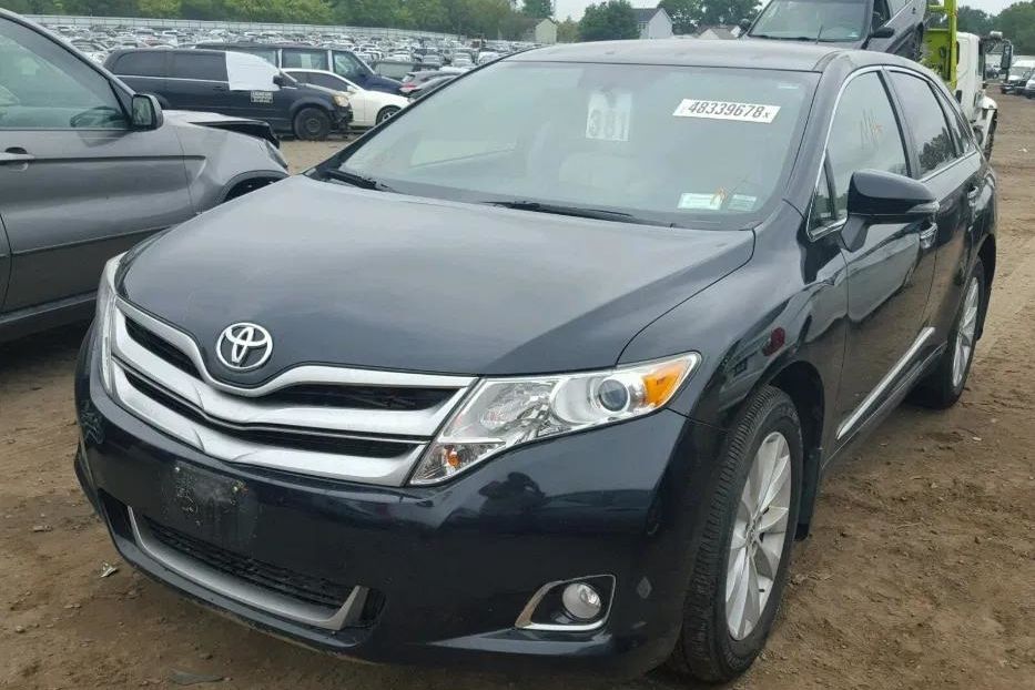 Продам Toyota Venza 2015 года в Киеве