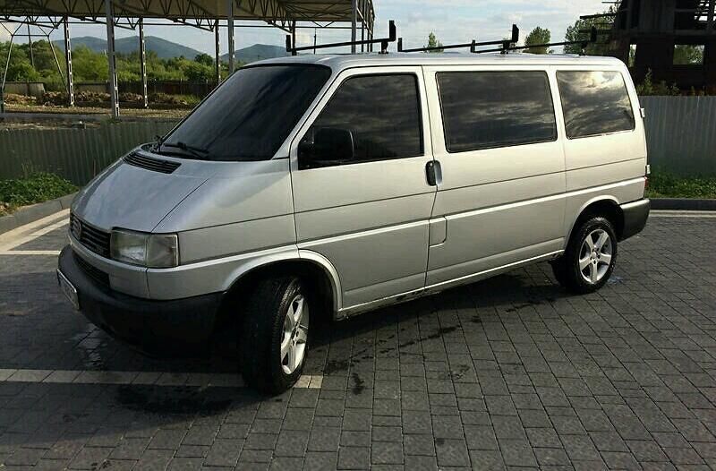 Продам Volkswagen T4 (Transporter) пасс. 2001 года в Киеве