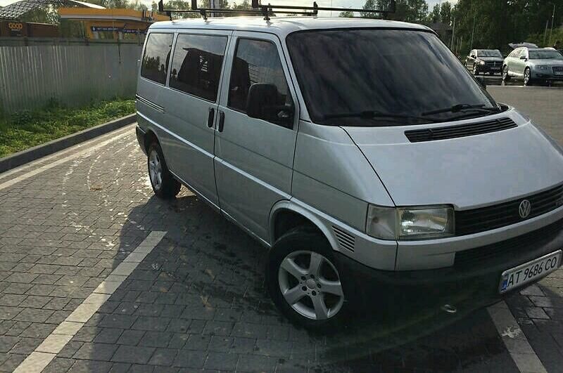 Продам Volkswagen T4 (Transporter) пасс. 2001 года в Киеве