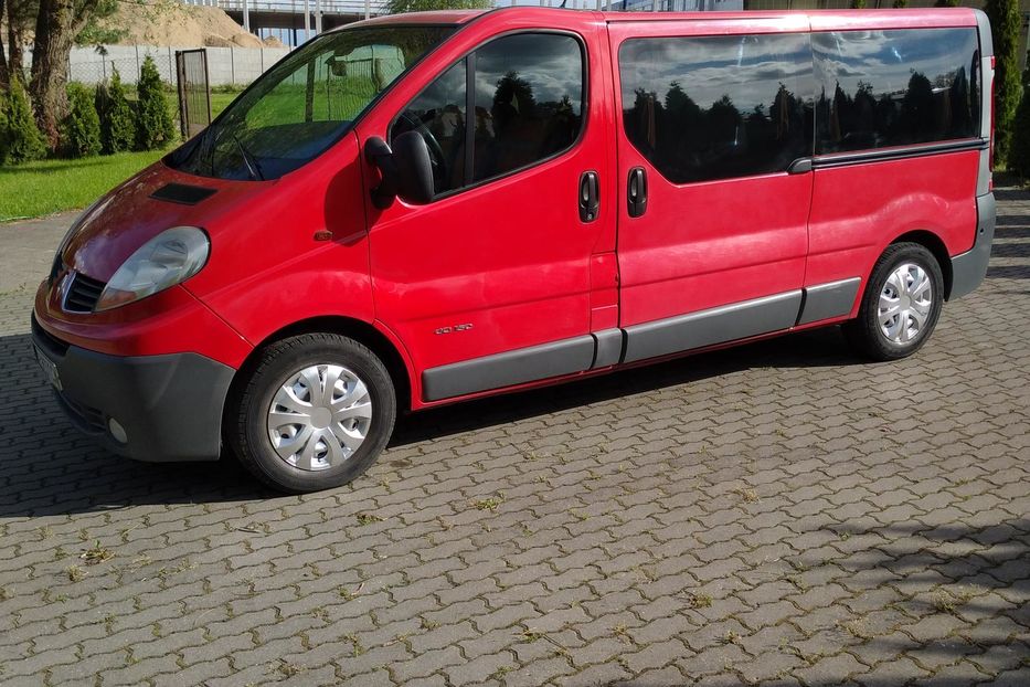 Продам Renault Trafic пасс. 2006 года в г. Ямполь, Винницкая область