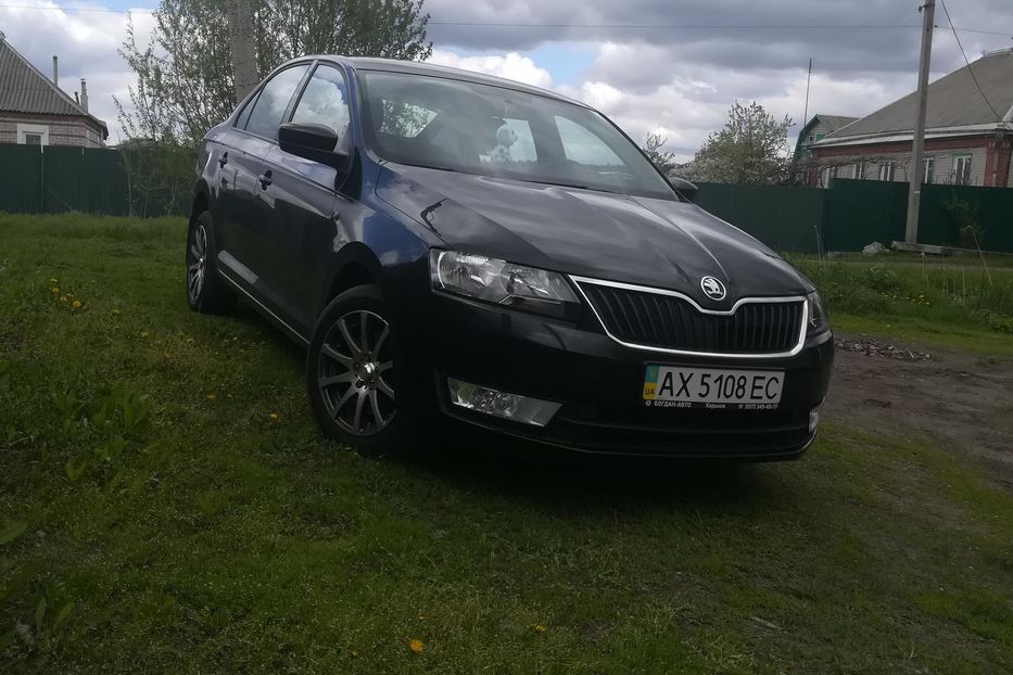 Продам Skoda Rapid 2013 года в Харькове