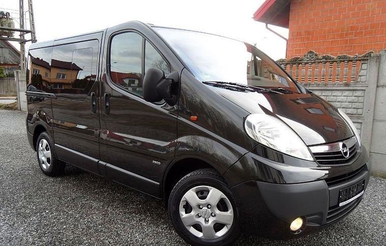 Продам Opel Vivaro пасс. 2008 года в г. Добровеличковка, Кировоградская область