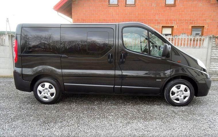 Продам Opel Vivaro пасс. 2008 года в г. Добровеличковка, Кировоградская область