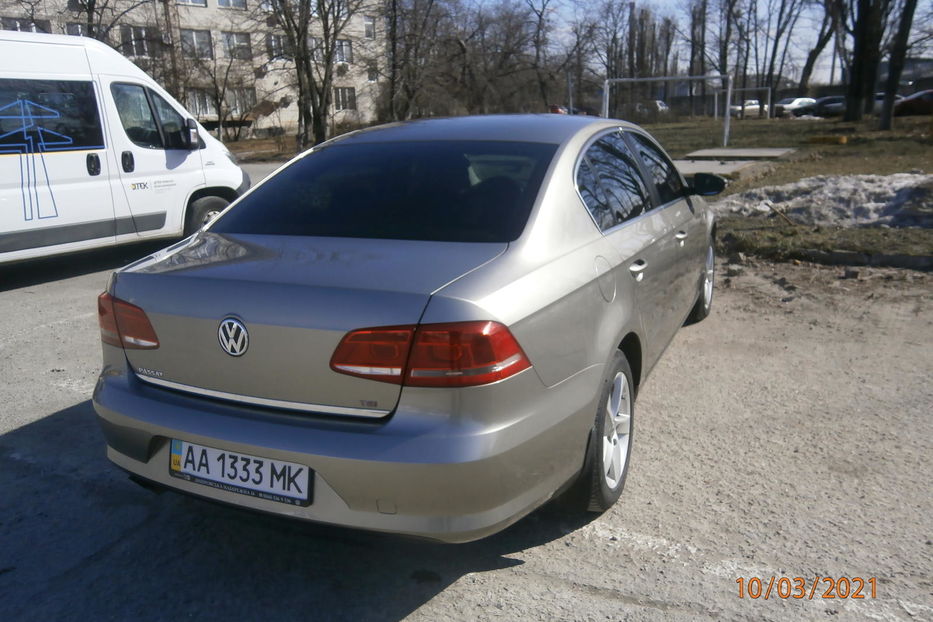 Продам Volkswagen Passat B7 2012 года в Киеве