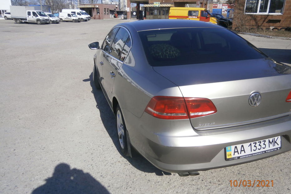 Продам Volkswagen Passat B7 2012 года в Киеве