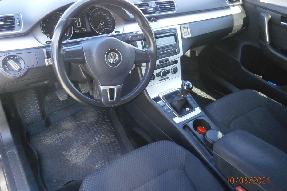 Продам Volkswagen Passat B7 2012 года в Киеве