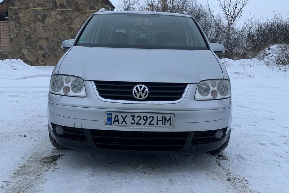 Продам Volkswagen Touran 2003 года в Харькове