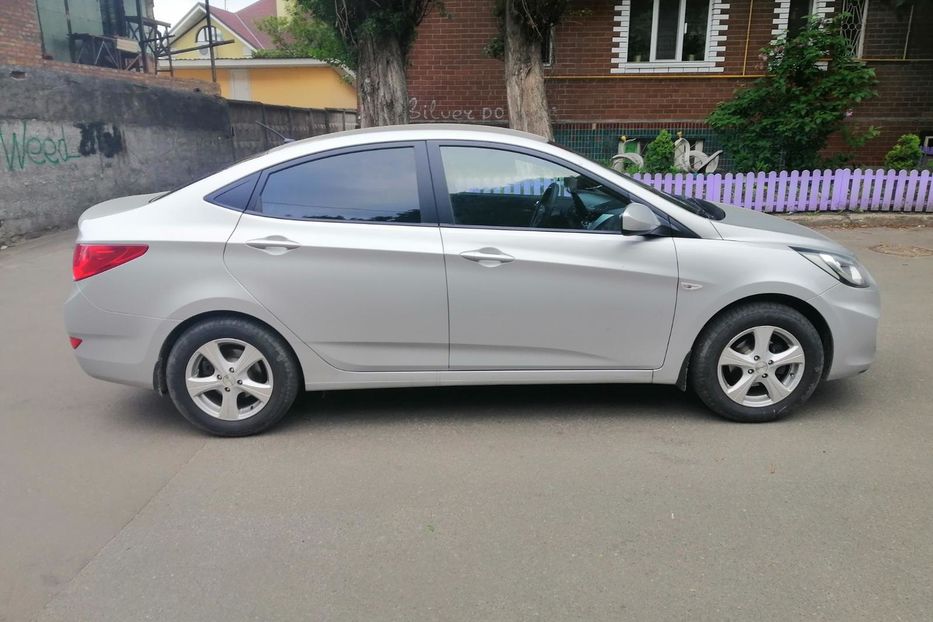 Продам Hyundai Accent  2012 года в Киеве